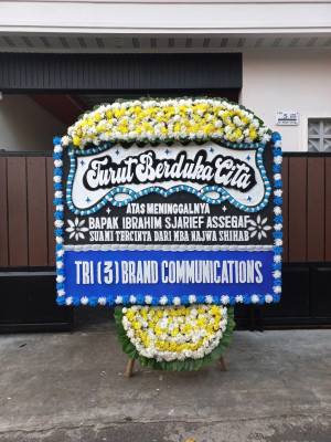 Papan Bunga Duka di Lito